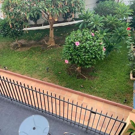 Apartamento En Carihuela Lägenhet Torremolinos Exteriör bild