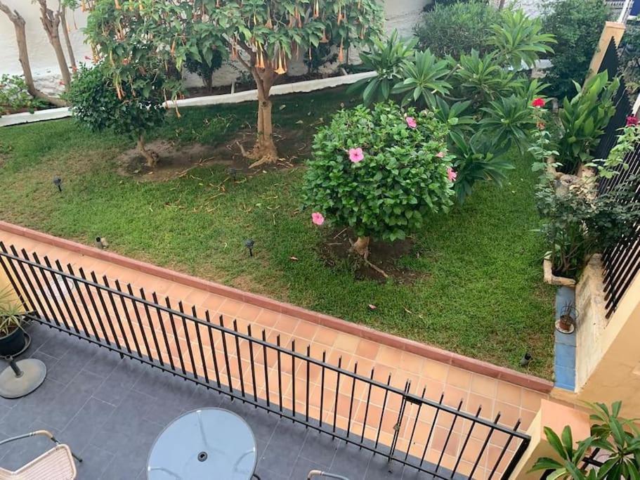 Apartamento En Carihuela Lägenhet Torremolinos Exteriör bild