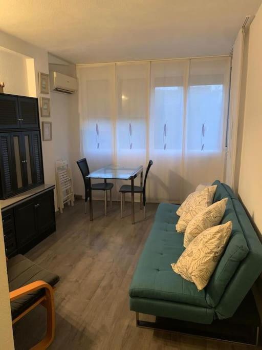 Apartamento En Carihuela Lägenhet Torremolinos Exteriör bild